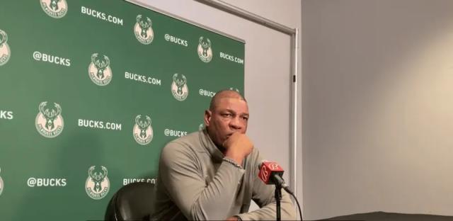 西部连客1胜3负!里弗斯治下雄鹿变得更平庸了?